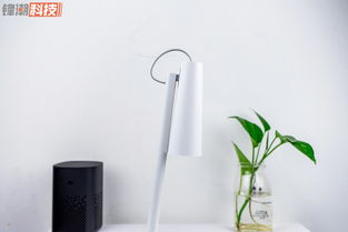 又一款高顏值照明產(chǎn)品 米家充電臺燈 圖賞